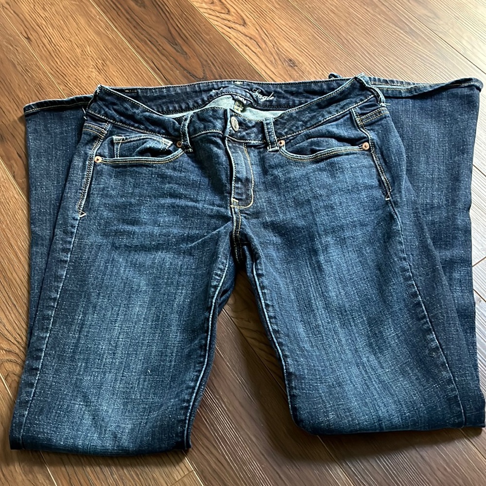 American Eagle Size 12 Skinny Kick Jeans